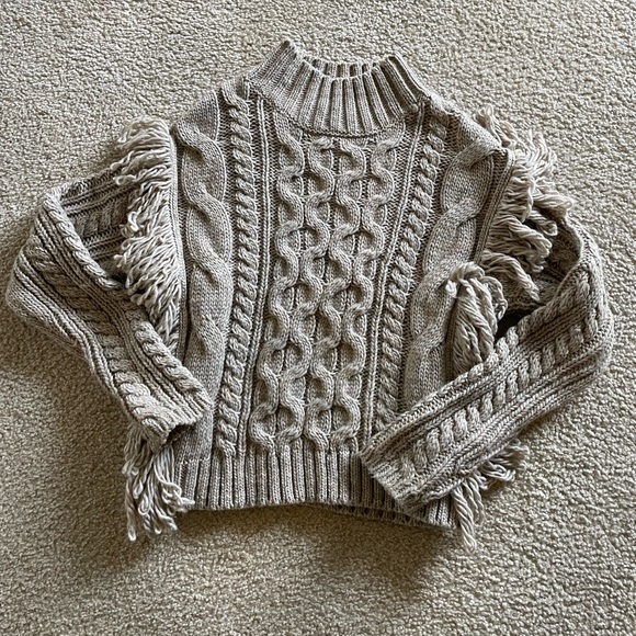 Universal Threads Sweater - Picture 4 of 5